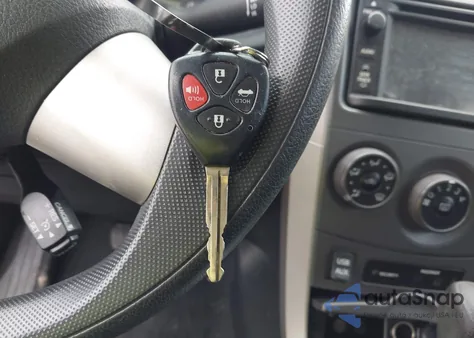 2013 Toyota Corolla S z USA, uszkodzony, nr VIN 5YFBU4EE3DP081175